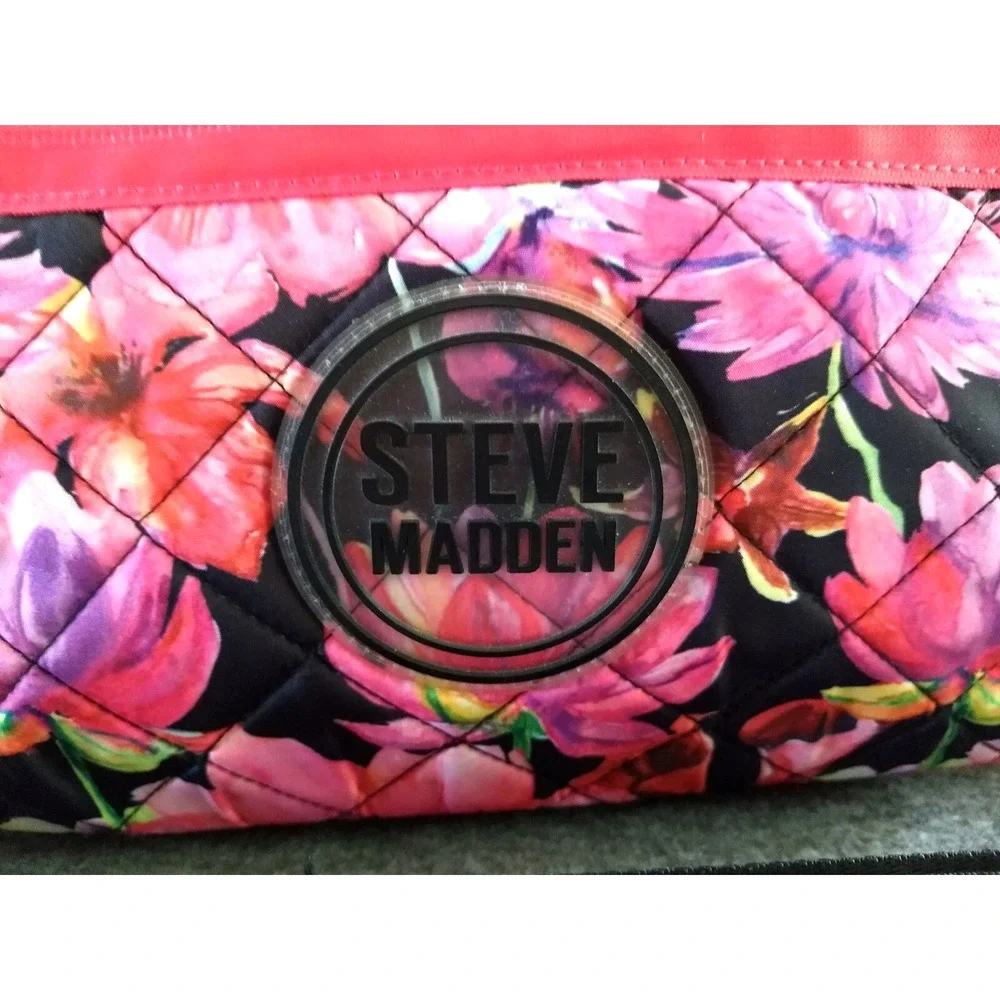 Steve Madden‎ Nylon Quilted Duffel Bag Floral Pink Black Weekend Tote Logo Strap
